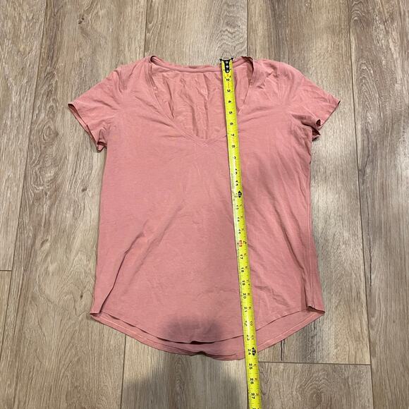 LULULEMON Women's Love V-Neck T-Shirt Size S In Pink - Picture 3 of 6